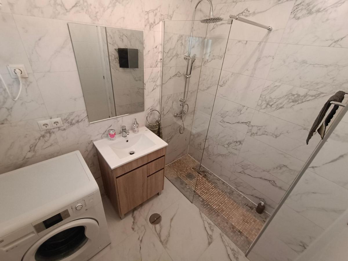 Calle Bastion, 2 3 Apartment